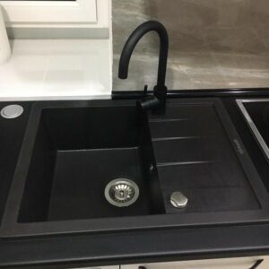 Gorenje granitna sudopera KM 45 karbon i Swan crna slavina za sudoperu