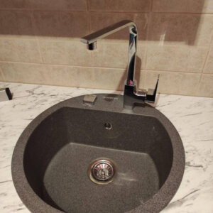 Komplet sudopera i slavina Gorenje KM 12 granit crna granitna sudopera + Elegance hrom jednoručna slavina sa dve cevi